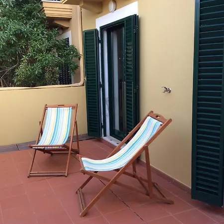 Bairos Apartment *
